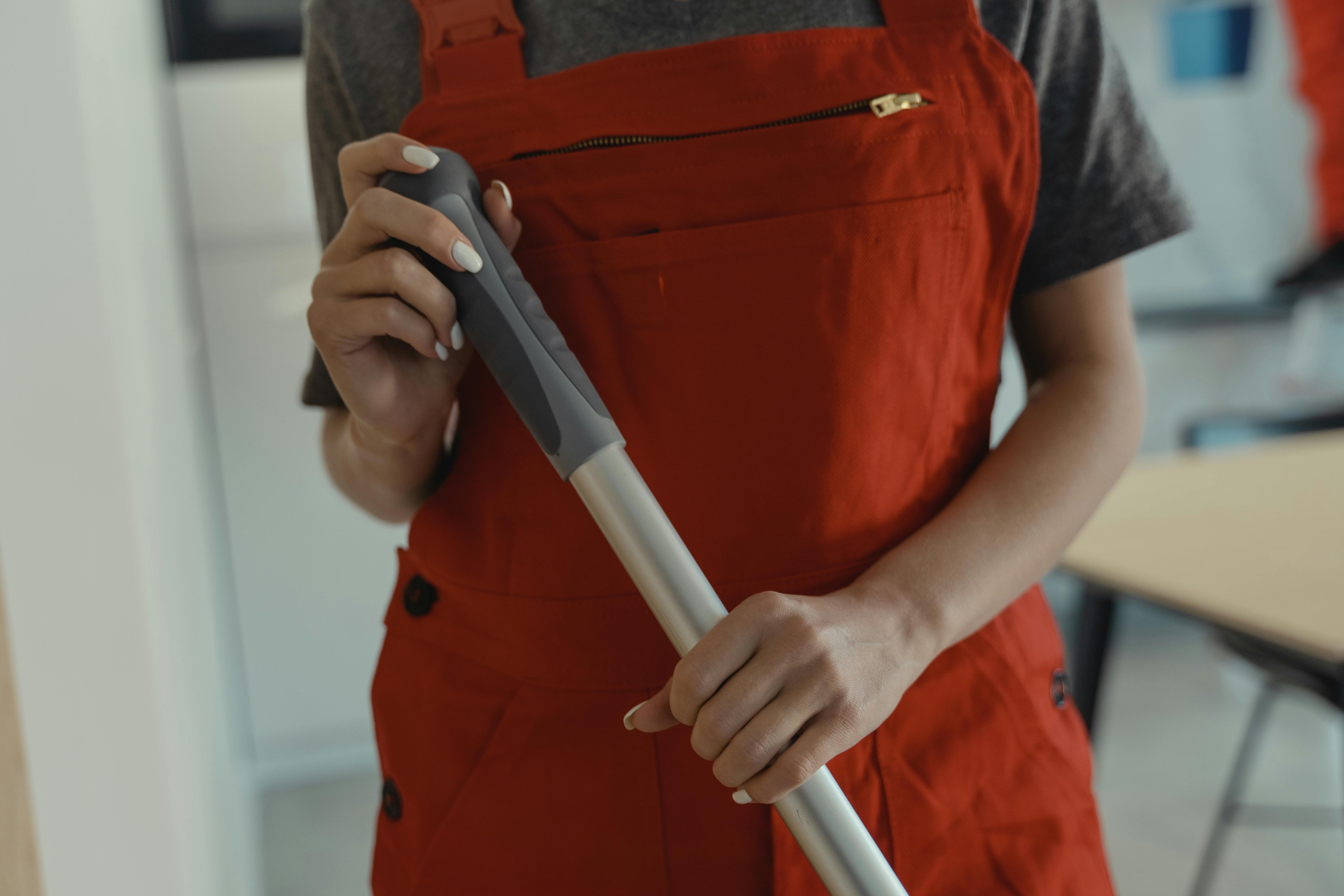 Why Traditional Mops Get Dirtier: Common Problems With Mops for Floor Cleaning